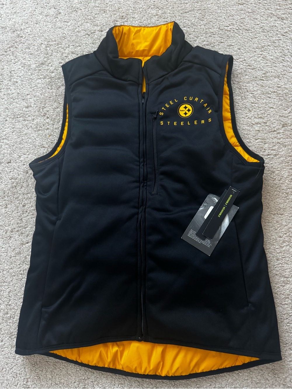 Women’s Nike Steelers vest size XS NWT